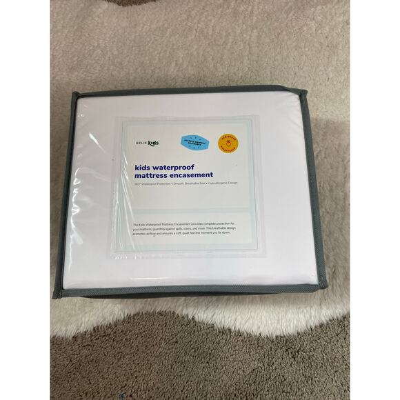 New Helix Kids Waterproof Mattress Cover, Size Full - Picture 1 of 2